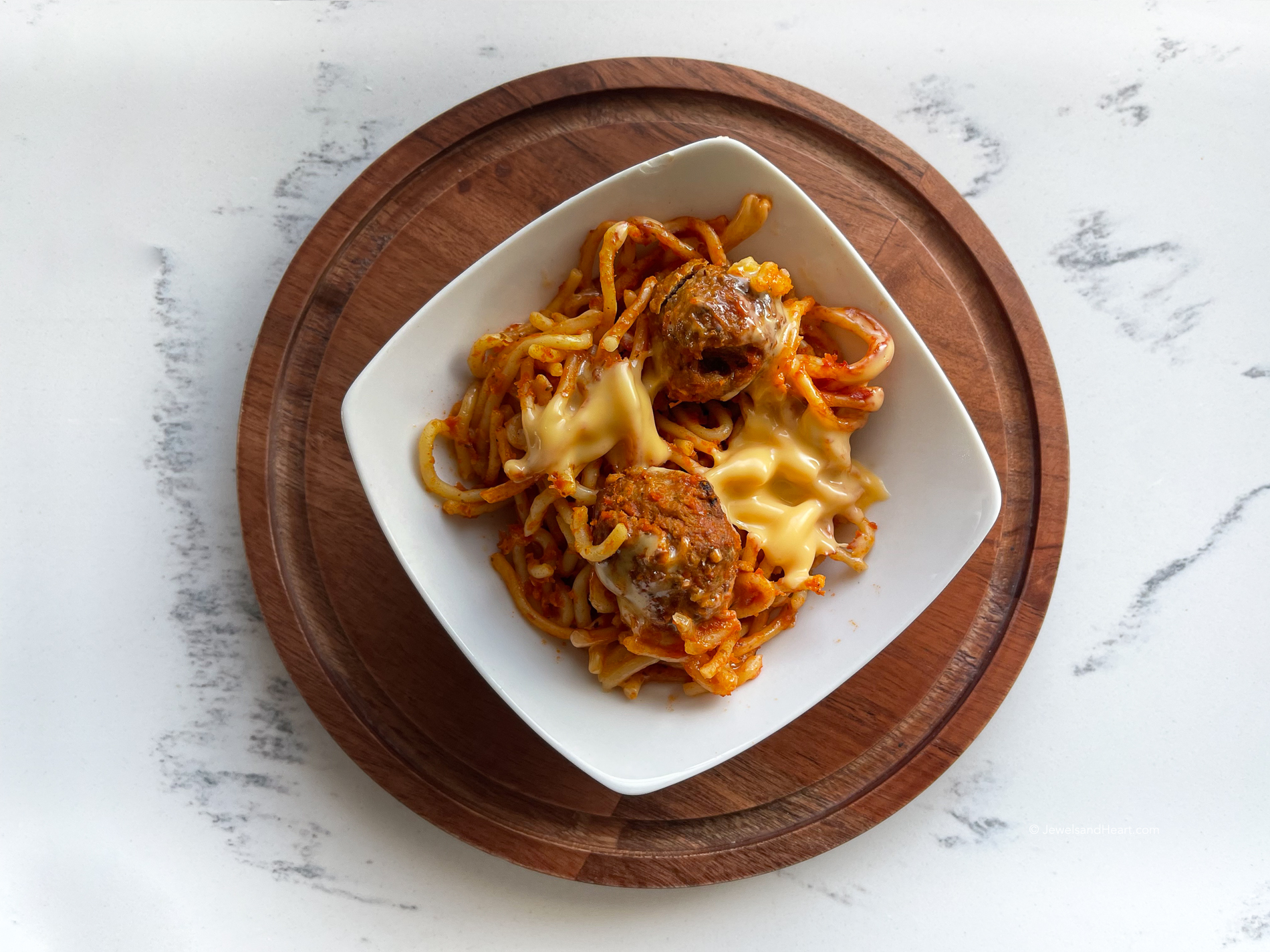 Easy Spaghetti and Meatballs Jewels & Heart
